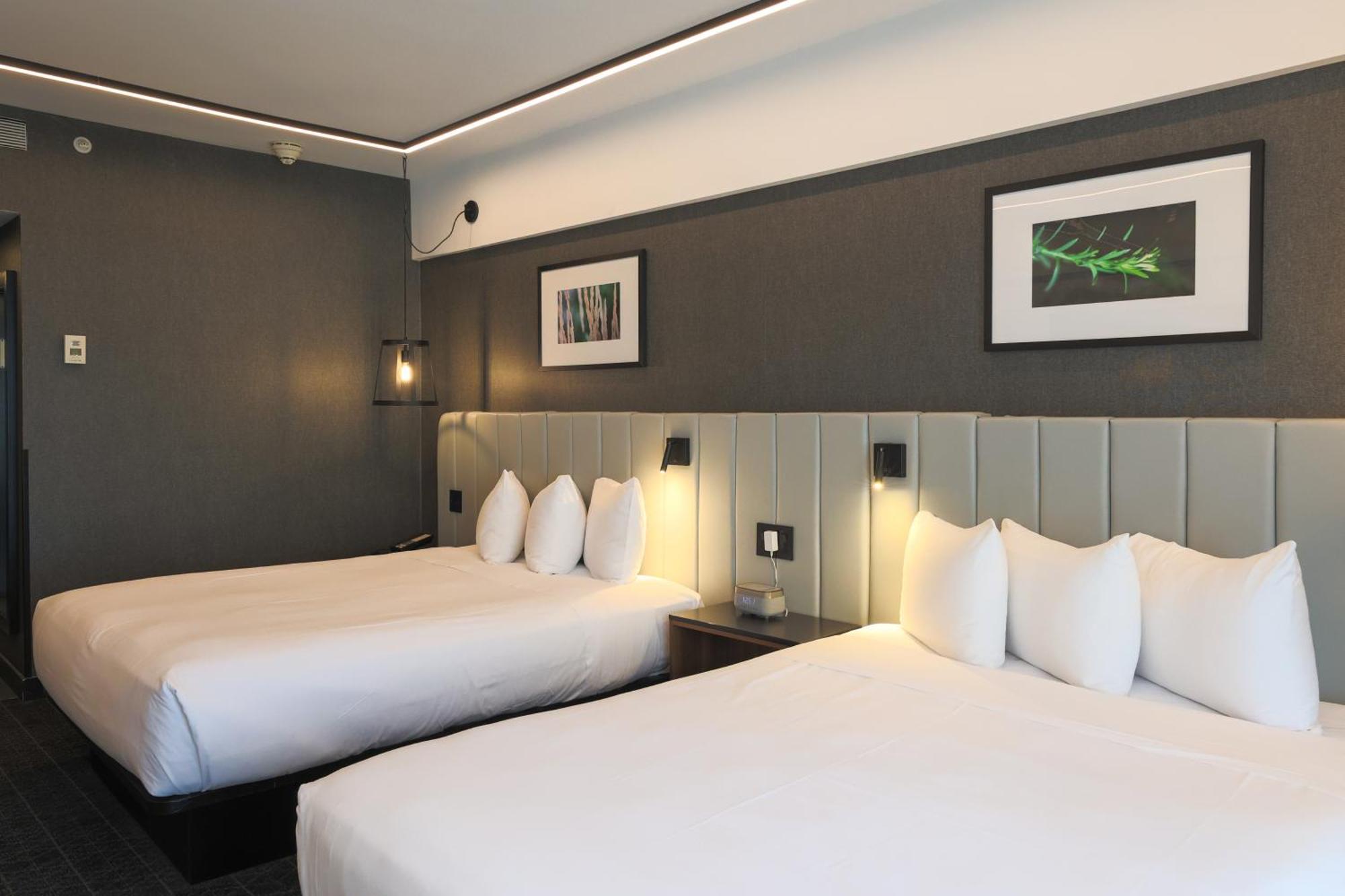 Hotel Bonaventure Монреал Екстериор снимка